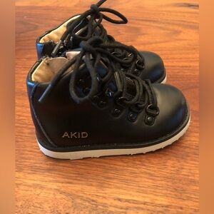 AKid Black Leather “Jasper” boot toddler 8c